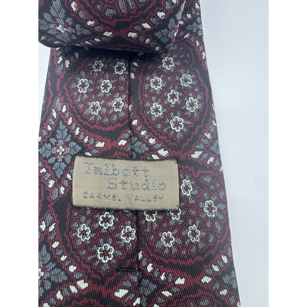 Talbots‎ Studio Silk Tie Red Gray Medallion Floral Classic Necktie USA - Picture 6 of 11